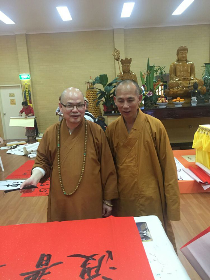 了证大和尚与美国纽约佛教总会会长,瑞光寺住持瑞法大和尚一起在澳洲